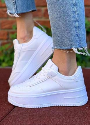 Взуття форс білі
