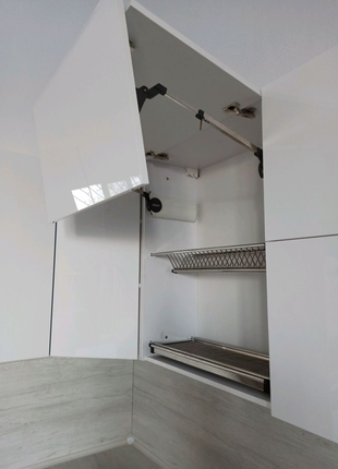 Кухня кутова акрилова біла