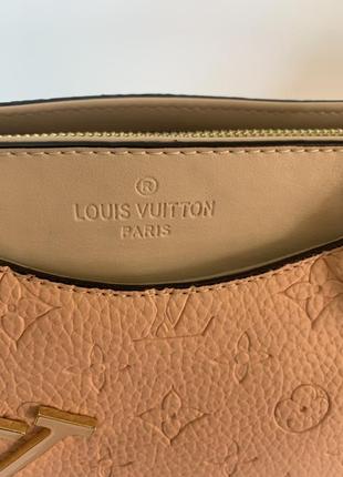 Женская сумка louis vuitton    пудра виттон два отделение на плече ремешок8 фото