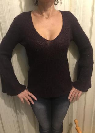 Фиолетовая теплая кофта с рукавами клеш