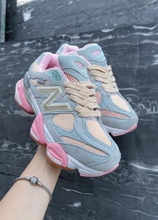 Трендовые женские кроссовки new balance 9060 x joe freshgoods inside voices baby shower blue голубые с розовым3 фото