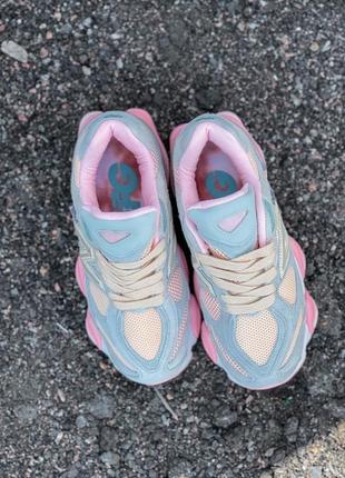 Трендовые женские кроссовки new balance 9060 x joe freshgoods inside voices baby shower blue голубые с розовым9 фото