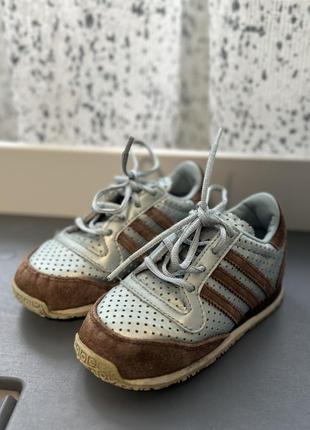 Adidas кроссовки