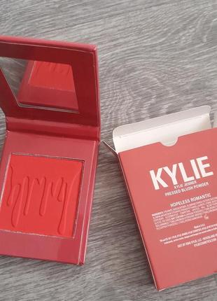 Румяна kylie jenner pressed blush powder new design hopeless romantic