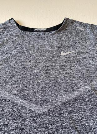 Nike running футболка спортивна5 фото