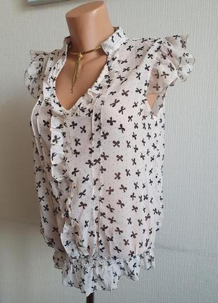 Блуза принт бантики з коротким рукавом massumi3 фото
