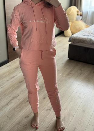 Жіночий спортивний костюм guess
