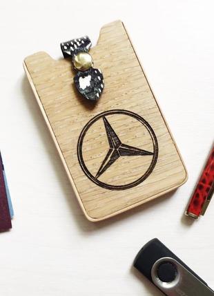 Крутая взитница из дерева и кожи.