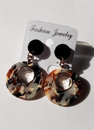 Елегантні сережки гвоздики