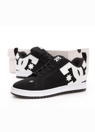 Трендові жіночі та чоловічі кросівки dc shoes court graffik black white чорно-білі