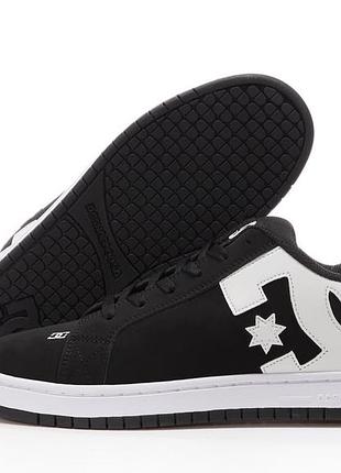 Трендові жіночі та чоловічі кросівки dc shoes court graffik black white чорно-білі8 фото