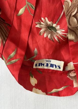 Шовковий халат в квітах червоний яскравий японський сакура короткий на запах з поясом базовий стильний мініі трендовий атласний кімоно6 фото