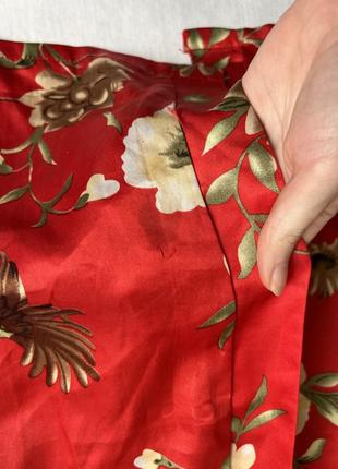 Шовковий халат в квітах червоний яскравий японський сакура короткий на запах з поясом базовий стильний мініі трендовий атласний кімоно9 фото