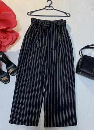 Кльові вкорочені штанці відмінної якості з кишенями