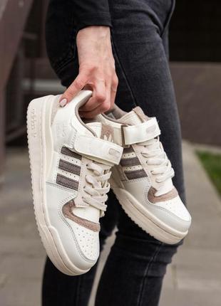 Женские кроссовки adidas forum 84 low beige brown