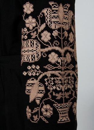 Сукня-вишиванка довжини міді з льону4 фото