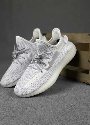 Жіночі кросівки adidas yeezy boost 350 grey white reflective адідас ізі буст білого з сірим кольорів рефлективні