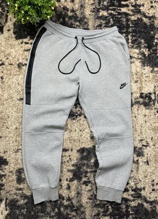 Спортивные штаны nike tech fleece