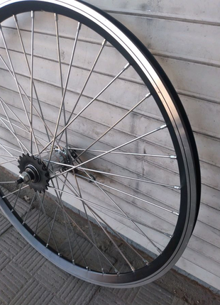 Вело колесо 26 дюймов на двойной обод под ножным тормозом спица 32 фото