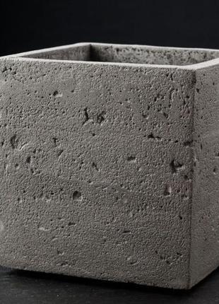 Квітковий бетонний горщик  ⁇  кашпо з бетону1 фото