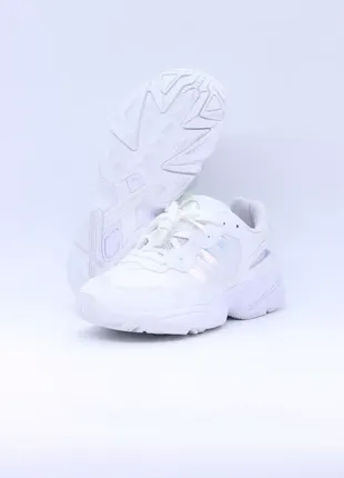Кроссовки adidas originals yung-96 j in white3 фото