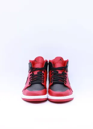 Кросівки nike air jordan 1 mid reverse bred2 фото