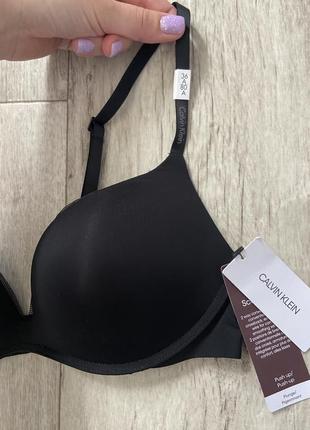 Новый бюстгальтер 000qf4038e calvin klein ck sculpted plunge push-up bra размер 80а3 фото