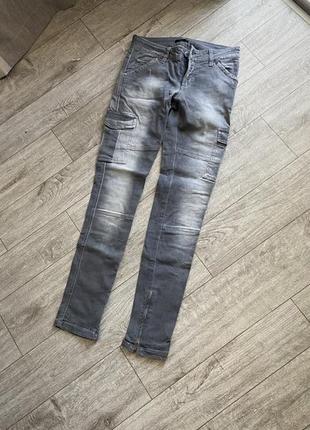 Серые зауженные джинсы с карманами 26р kocca made in italy 28 размер1 фото