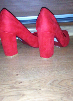Червоні жіночі туфлі3 фото