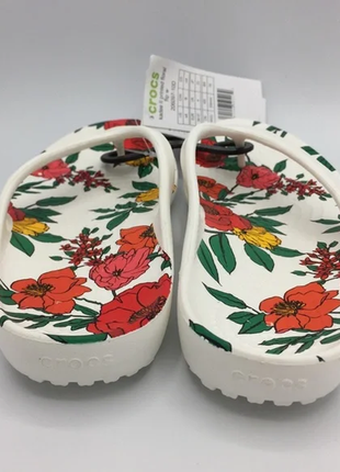 Крокс вьетнамки кадни женские белые с цветами crocs kadee ii printed floral flip women - white/floral10 фото