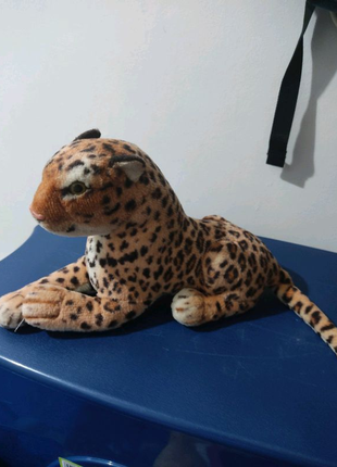 М'яка іграшка як живий лев тигр леопард гепард із європи