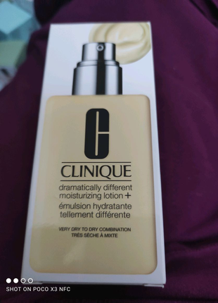 Крем лосьйон clinique dramatically different moisturizing lotion