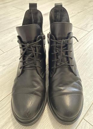 Шкіряні ботинки на весну або осінь