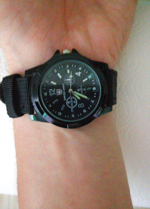 Чоловічі наручні годинники,,swiss military"1 фото