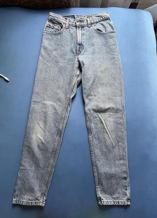 Джинси на високій посадці levi’s 540 relaxed fit tapered leg