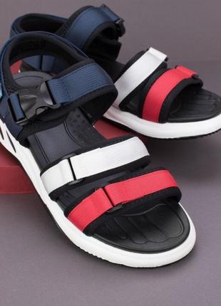 Продам нові чоловічі сандалі