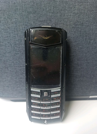 Vertu телефон