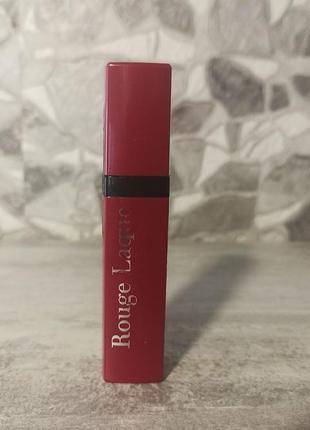 Velvet kiss: bourjois rouge laque liquid lipstick 08