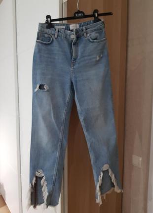 Стильные джинсы bershka в идеале1 фото
