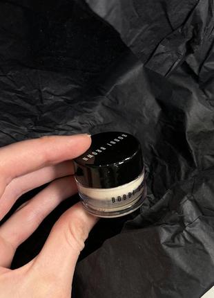 База bobbi brown mini vitamin enriched face base — зволожуюча основа під макіяж з вітамінами