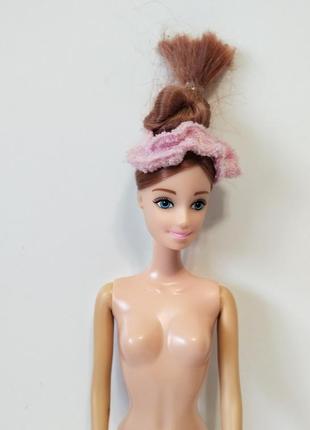 Лялька барбі