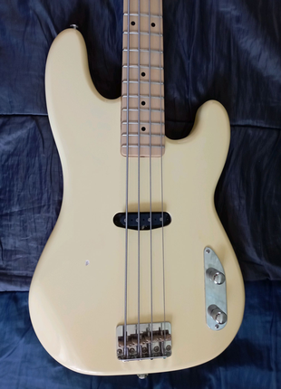 Woodstock sting bass (українське виробництво)