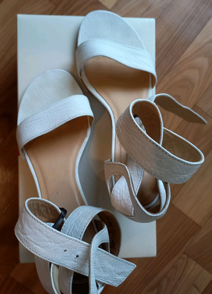 Белые туфли2 фото