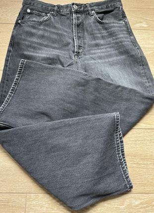 Прямые джинсы