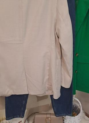 Прямой блейзер  пиджак модель с воротником, на контрасных пуговицах на подкладкe.  коллекция бренда h&м10 фото