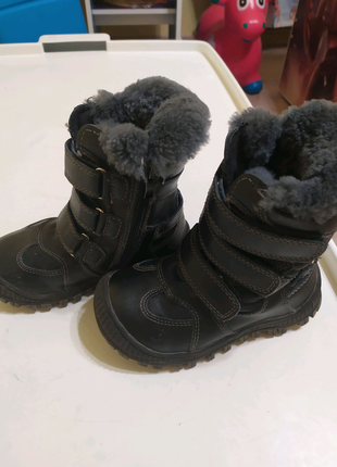 Зимові чобітки для хлопчика3 фото