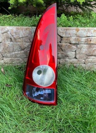 Renault espace iv 02-06 ліхтар задній лівий 8200027153