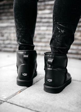 😍ugg mini leather black😍 угги женские кожаные чёрные, зимние с мехом7 фото