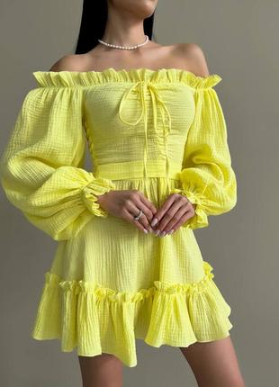 Муслиновое платье желтое короткое3 фото