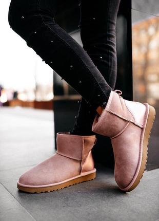 🌺ugg w classic mini pink🌺 уггі жіночі зимові з хутром рожеві замшеві